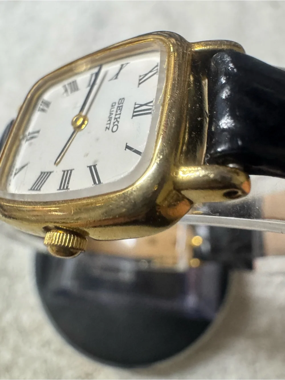 Seiko elegant wristwatch